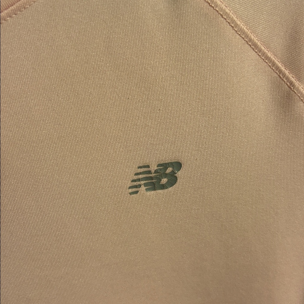 New Balance Workout Top - Picture 3 of 6